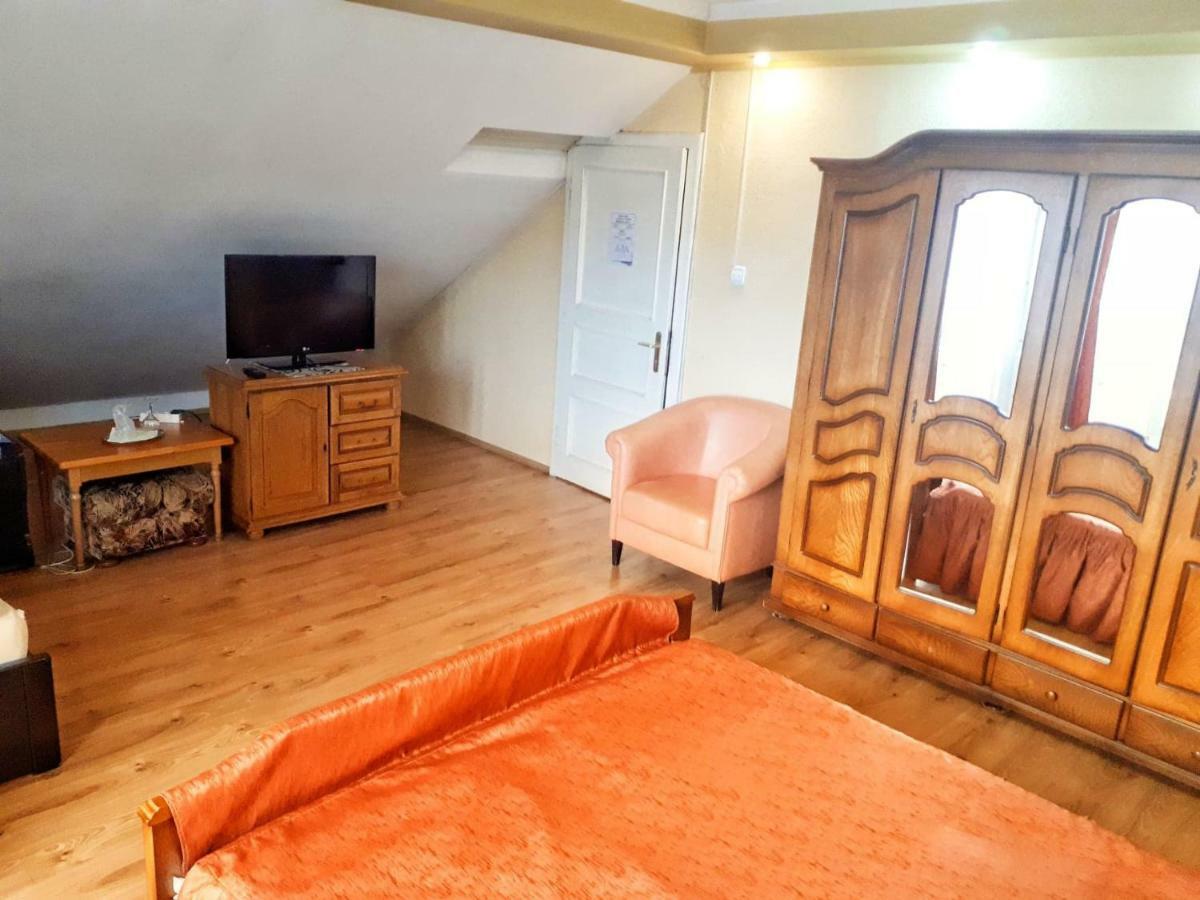 Motel Perla Sigheteana Sighetu Marmaţiei Exterior foto